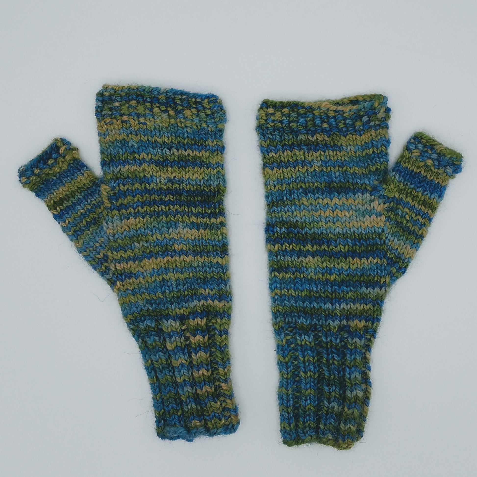 Handmade Fingerless mittens Green